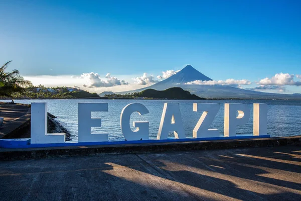 Vulcano Mayon Vista Dal Punto Vista Legazpi Boulevard Filippine — Foto Stock