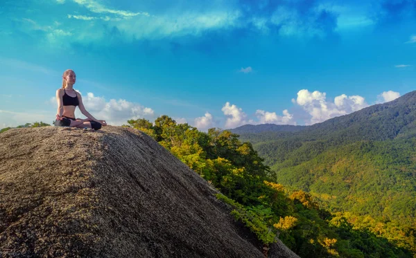 Gelassenheit Und Yoga Gebirge Meditation — Stockfoto