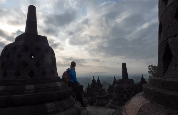 Turistická Kancelář Setkává Východem Slunce Chrámu Borobudur Ostrově Java Indonési — Stock fotografie