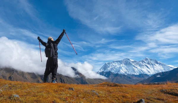 Escursioni Escursionistiche Attive Godendo Della Vista Sulle Montagne Dell Himalaya — Foto Stock