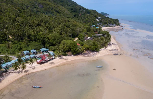 Légi Partvonal Halászati Thai Hajók Parkolás Mentén Homokos Strand Baan — Stock Fotó