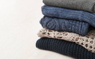 Örme şeyler yığınını