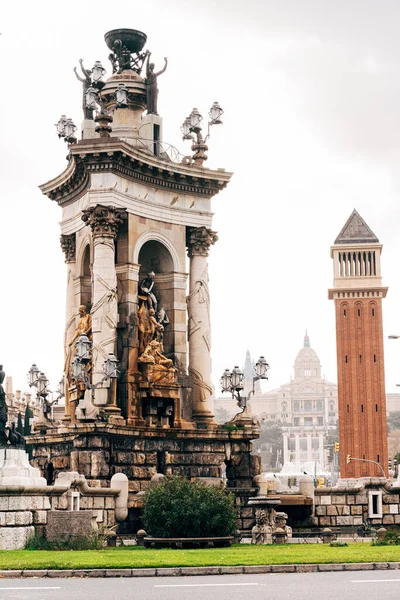 Barcelona, Španělsko - 15. prosince 2019: Plaza de Espana v Barceloně, náměstí hlavního města Katalánska. — Stock fotografie