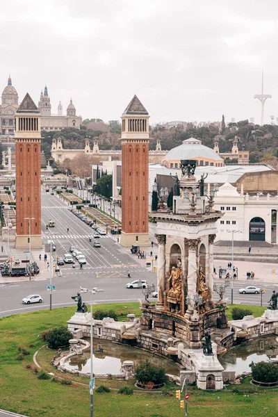 Barcelona, Španělsko - 15. prosince 2019: Plaza de Espana v Barceloně, náměstí hlavního města Katalánska. — Stock fotografie