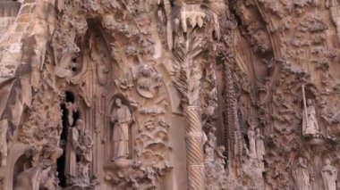 Barcelona 'daki Noel Sagrada Familia cephesi.