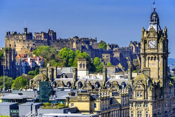 Castillo de Edimburgo en Edimburgo, Escocia — Foto de Stock