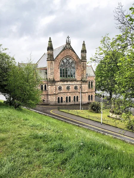 The Ness Bank Church em Inverness, Escócia — Fotografia de Stock