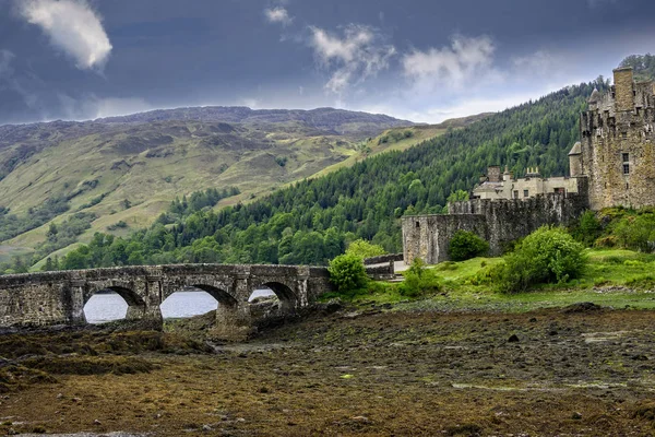 Замок Ейлін Донан у Шотландії. — стокове фото