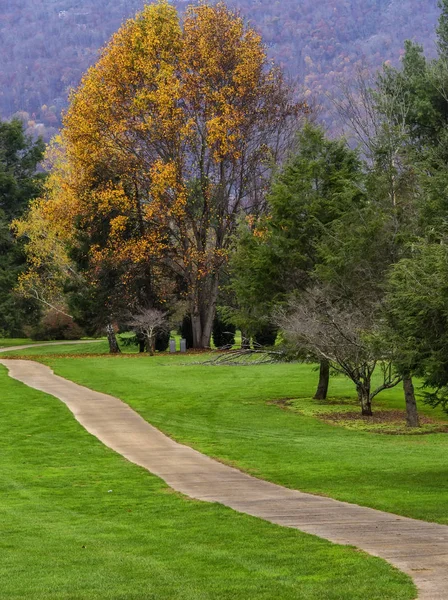 Autumn Colors on Golf Course — Stock Photo, Image