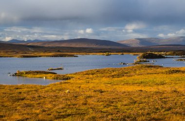 Lochan Na H-Achlaise ve Glen Coe Rannoch Moor