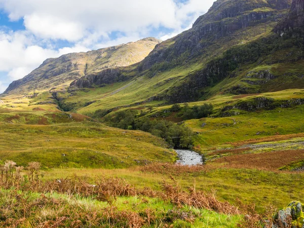 Vista sobre la montaña Aonach Dubh en Scottisch Highands — Foto de Stock