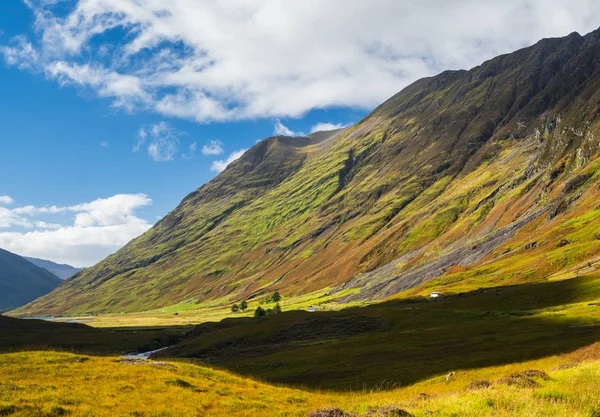 Montaña Aonach Dubh en Scottisch Highands — Foto de Stock