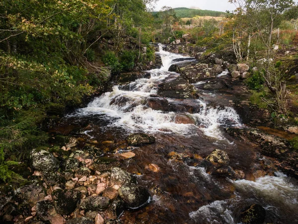 Waterfall in Glen Etive in the Glen Coe area in Scotland — Stock Photo, Image