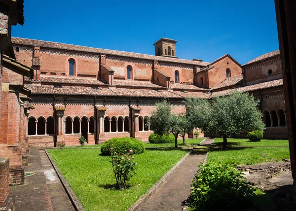 Abbazia di Chiaravalle della Colomba bij Piacenza, Italië — Stockfoto