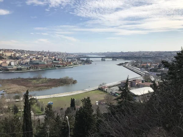 Stanbul Turecko Března 2019 Turisté Vychutnat Pohled Bodu Eyup Pierre — Stock fotografie