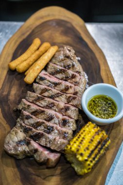 Kızartmayla pişirilmiş et