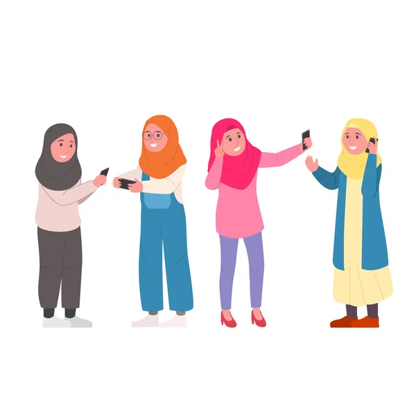 Set Young Muslim Girl Wearing Casual Hijab Veil Dengan Smartphone - Stok Vektor