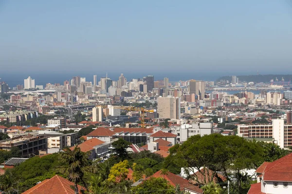 Kill berea-westridge Durban kwa zulu Natal Güney Afrika ve içinde FITH katlı için mesafe okyanusta bir görünümünü 