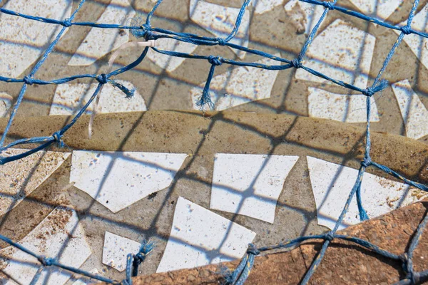 A Damaged Pool Net — Stock Photo, Image