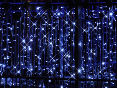 Çelenk sokak lambaları