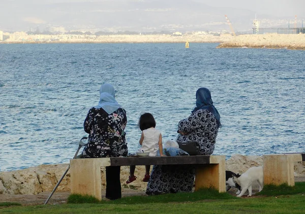 İsrail, Hayfa - Eylül 12, 2018:Arabian Aile, üç kuşak