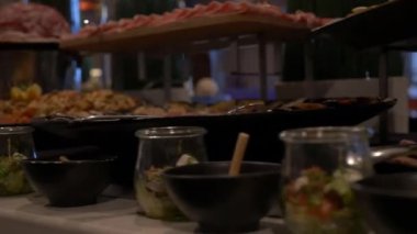 Festival büfe, deniz ürünleri, tabak pişmiş haşlanmış deniz ürünleri