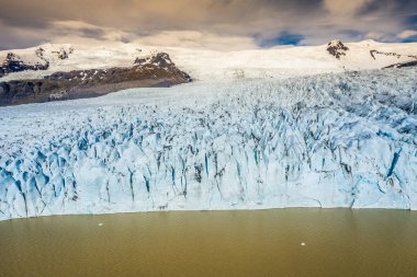 Vatnajokull Buzulu, Vatnajokull Milli Parkı. İzlanda'nın en büyükleri