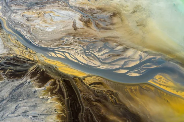 Veduta aerea di surrealistico luogo industriale. Impatto umano sull'ambiente — Foto Stock