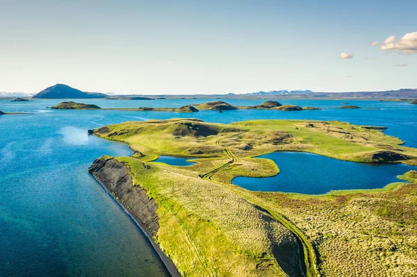 Myvatn Lake paisagem no norte da Islândia. Sábio de cima — Fotografia de Stock