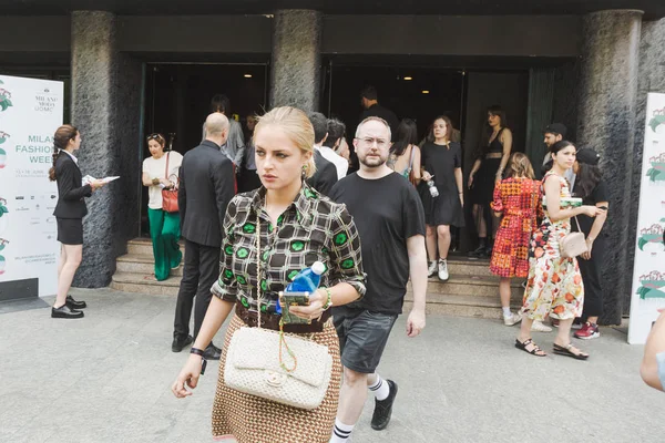 Milan Italie Juin Des Gens Mode Posent Devant Défilé Mode — Photo