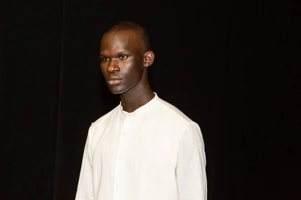 Milan Italy June Beautiful Model Poses Backstage Just Sartorial Monk — Stock Photo, Image