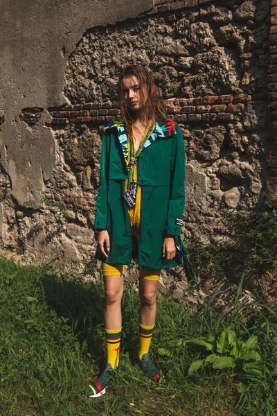 Mailand Italien September Hinreißende Model Posen Backstage Vor Der Tiziano — Stockfoto