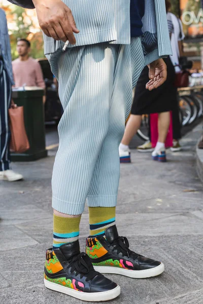 Milão Itália Setembro Homem Elegante Posa Fora Desfile Moda Giorgio — Fotografia de Stock