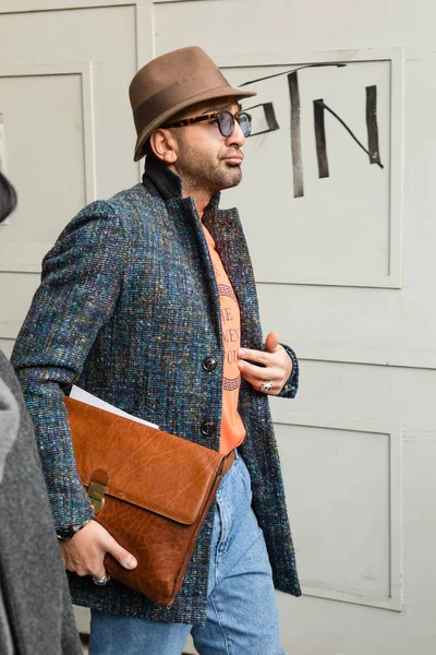 Milan Italy January Fashionable Man Poses Magliano Fashion Show Milan — Stock Photo, Image