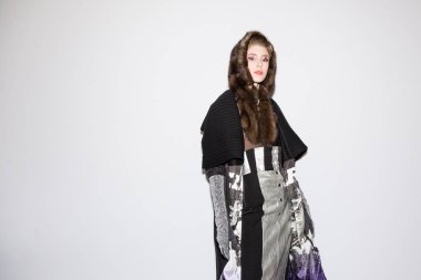 Güzel model backstage içinde poz