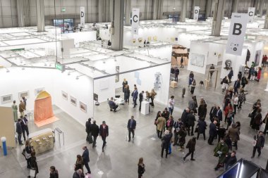 İnsanlar Miart 2019, Milano, İtalya ziyaret