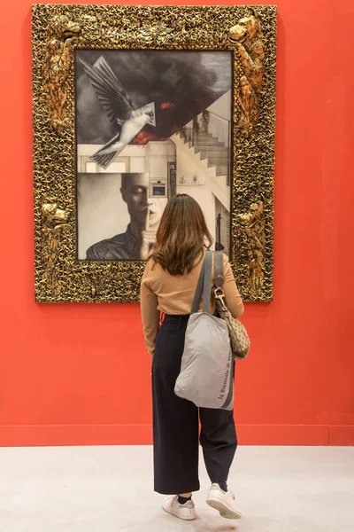 Miart 2019 のミラノ、イタリアを訪問している人々 — ストック写真