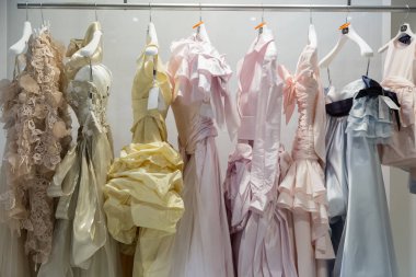 S Sposaitalia 2019 'de ekranda elbiseler Milan, Italya