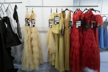 S Sposaitalia 2019 'de ekranda elbiseler Milan, Italya