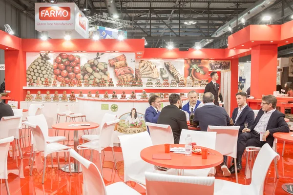 People visiting Tuttofood 2019 in Milan, Italy — Stock Photo, Image