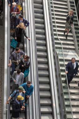 Milano, İtalya'da Tuttofood 2019'u ziyaret eden kişiler