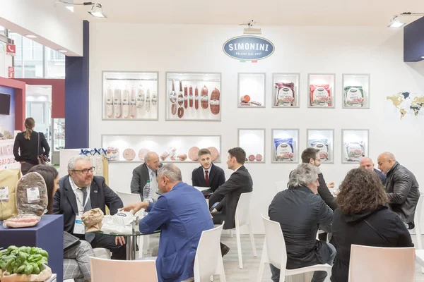 Personnes visitant Tuttofood 2019 à Milan, Italie — Photo