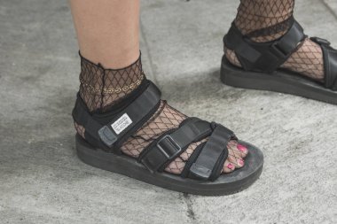 Ayrıntı ayakkabı Milan erkekler moda haftası