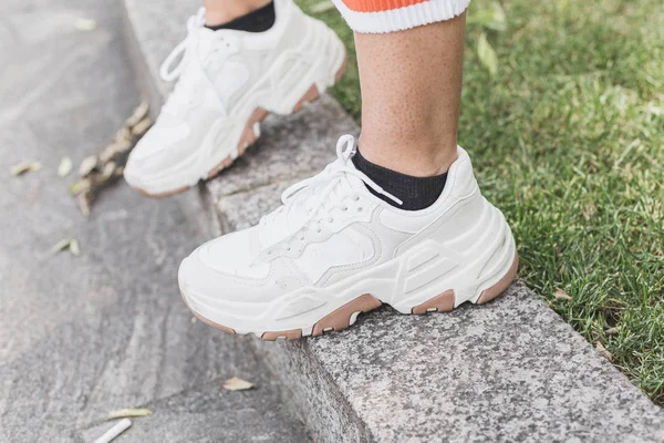 Detail der Schuhe auf der Mailänder Männermodewoche — Stockfoto