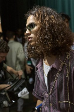 Kuliste poz veren model