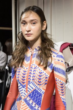 Kuliste poz veren model