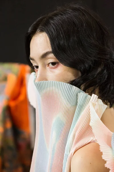 Beautiful model posing in the backstage — Stock Photo, Image