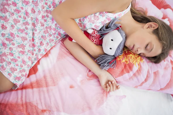 Innocent Teenage Girl Sleeping Bed Rag Doll — Stock Photo, Image