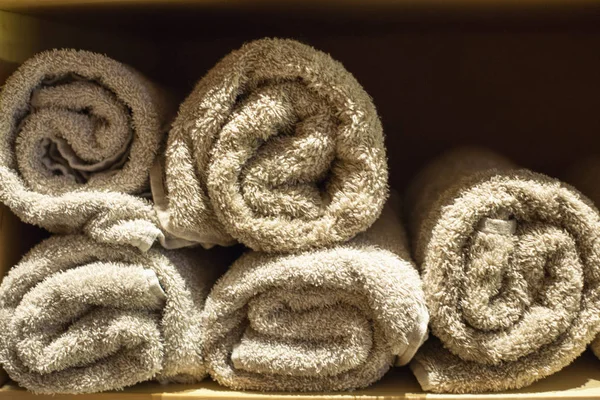 Close-up de pilha de toalhas, foco seletivo — Fotografia de Stock