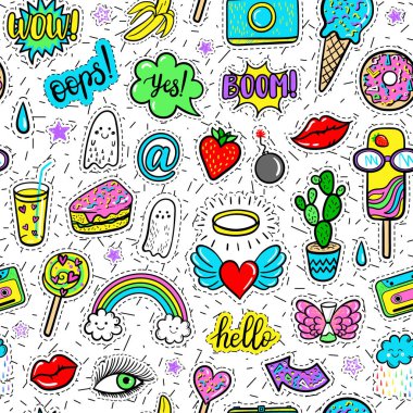 Vektör el çekilmiş seamless modeli moda yamalar ile: gözleri, dondurma, gökkuşağı, halka, kamera, dudak, kalp, ok, muz, hayalet. Modern pop sanat çıkartmalar, yamalar, iğne, rozetleri 80s 90s stili